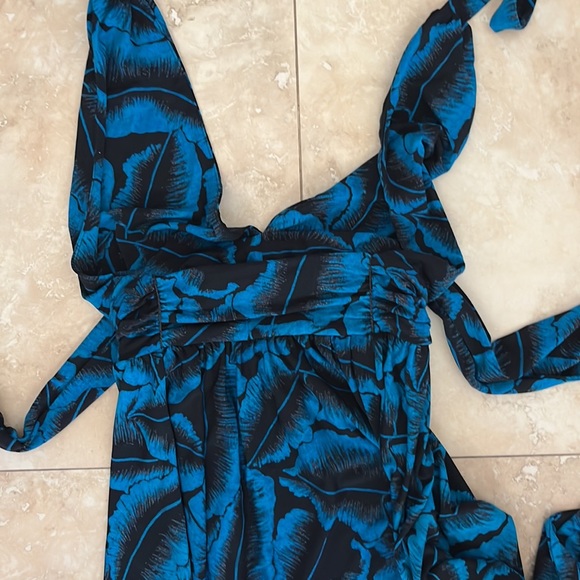 Women’s Moda International XS Halter Dress - Picture 5 of 5